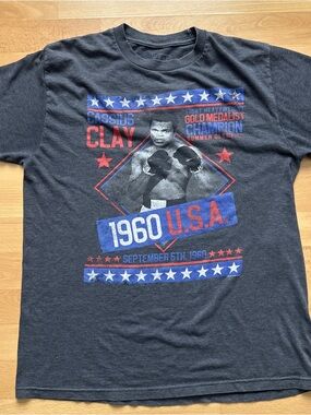 Men's Short-Sleeve Graphic Tee - Charcoal with Red & Blue Print